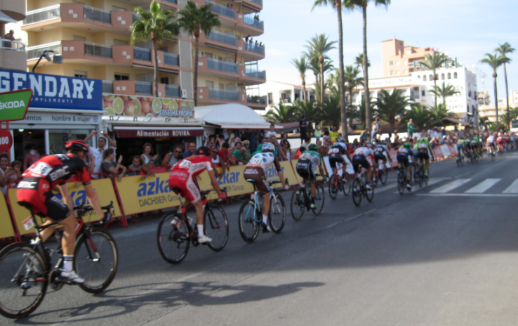 Racers sprint to the finish in Peniscola, photo by James Moseley. 